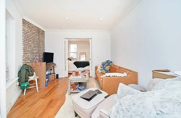 Rented by Living New York | media 8