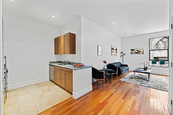 Rented by REAL New York | media 5