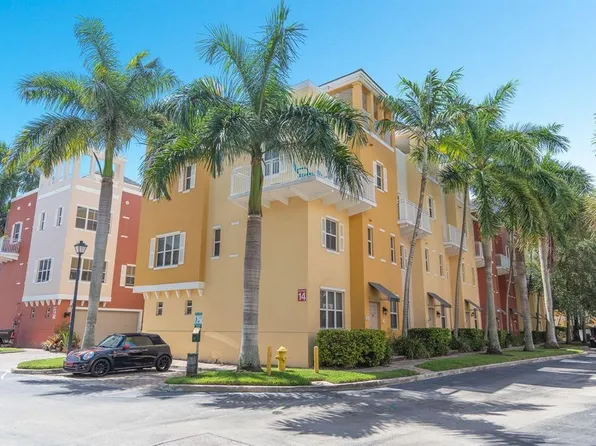 2334 Vintage Drive #2334, Lighthouse Point, FL 33064