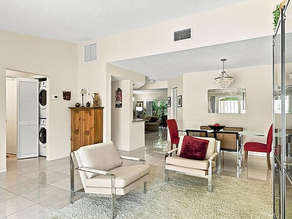 4th image of 3450 Tallywood Ln #7150