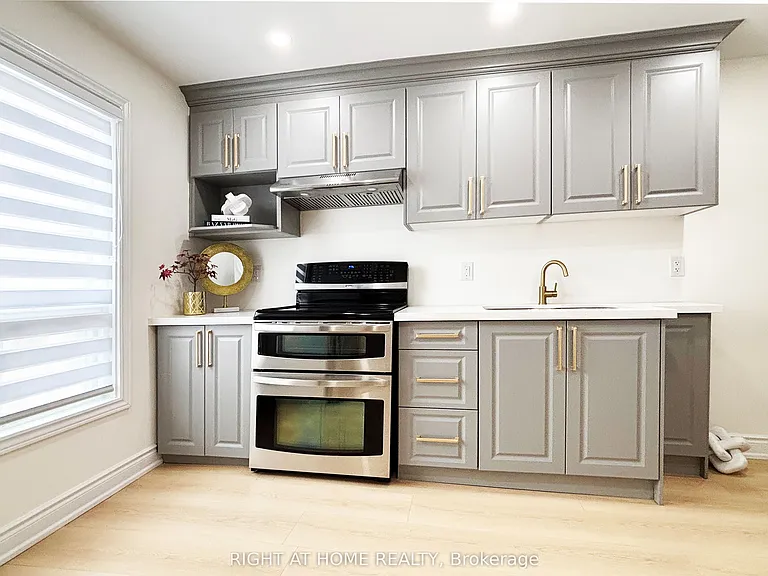 11 Holton Ave N #UPPER — Photo 14