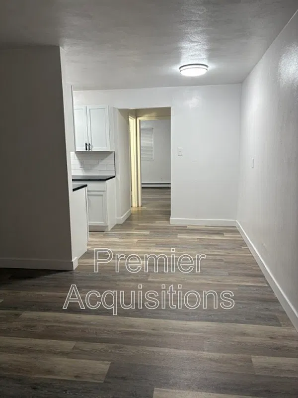 1 bed, 1.0 bath, $850 — Photo 3