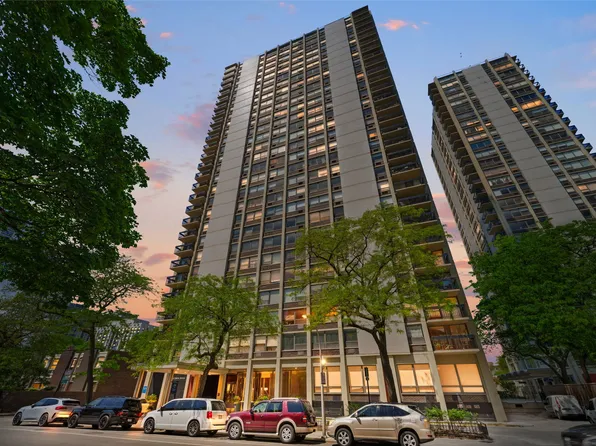 1355 N Sandburg Ter APT 1601D, Chicago, IL 60610