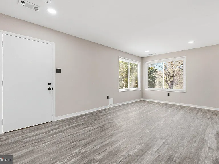 18323A Allspice Dr — Photo 6