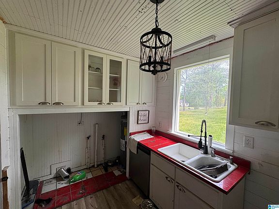 5th image of 5035 Pleasant Hill Rd