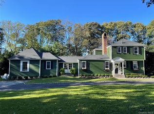 5 Wendover Rd, Setauket, NY 11733