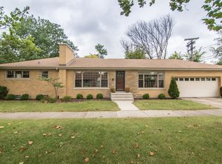 252 Talcott Pl, Park Ridge, IL 60068