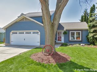 3701 W Cornell Ct, McHenry, IL 60050
