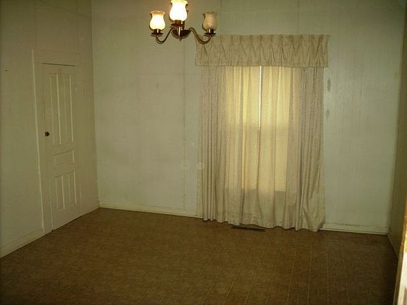3rd image of 230 N Lackey St