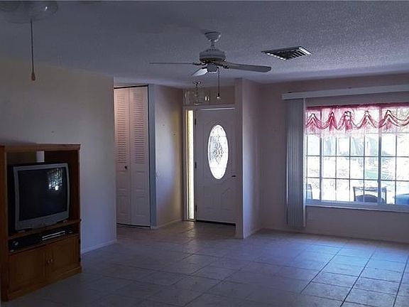 3rd image of 10530 Mira Vista Dr