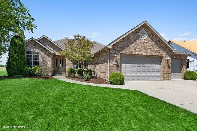 Beautiful home in a great location!