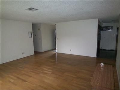2nd image of 454 W Paul Ave