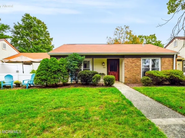 820B Liverpool Circle, Manchester, NJ 08759