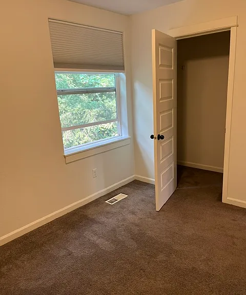 215 S Church St #13 — Photo 13