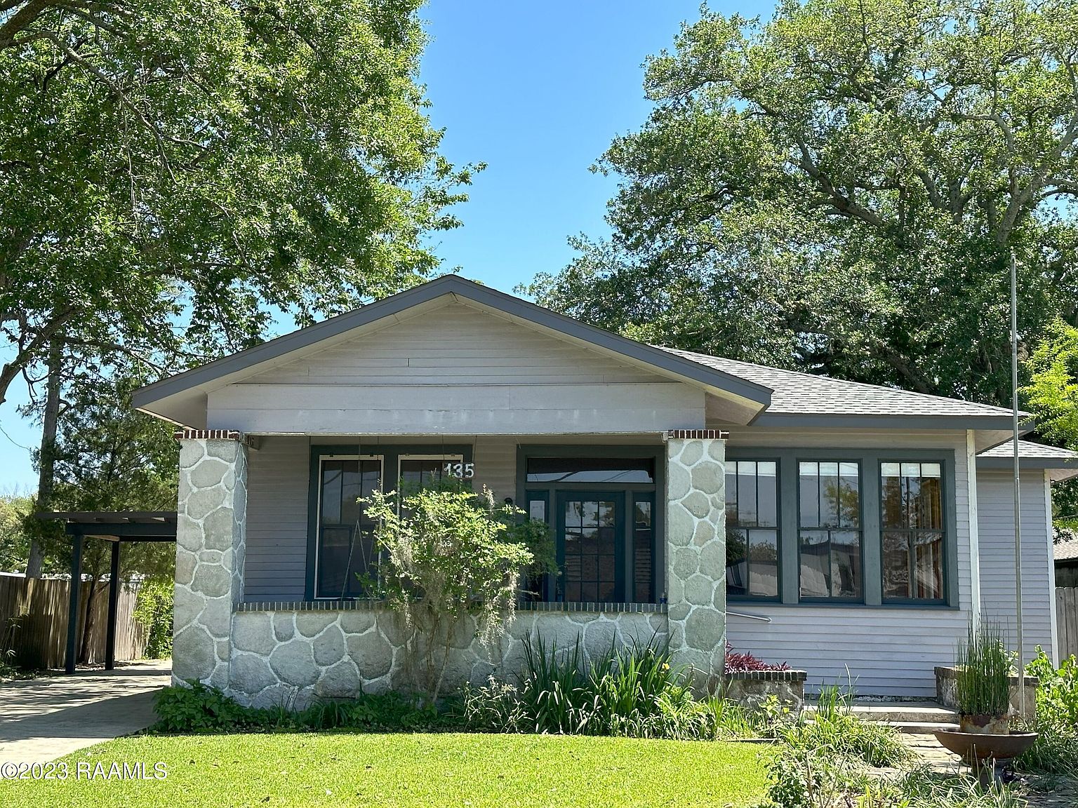 135 Center St, New Iberia, LA 70560 Zillow