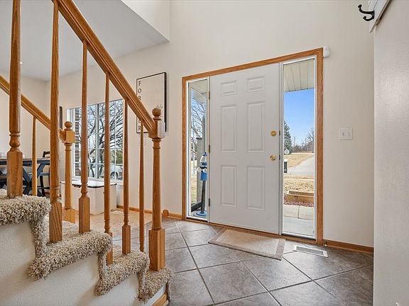 3rd image of 4585 Houck Dr