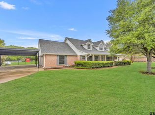 1090 Oak Hollow Ln, Combine, TX 75159