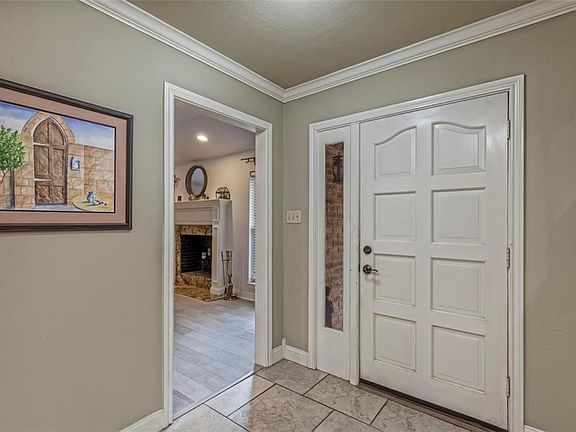 5th image of 8506 Oakdale Dr