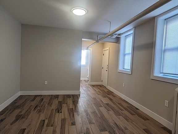 2nd image of 154 Kensington Ave #B1