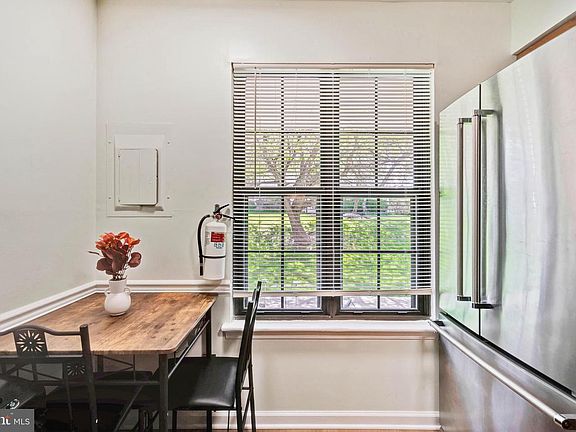 5th image of 207A Derry Hill Ct