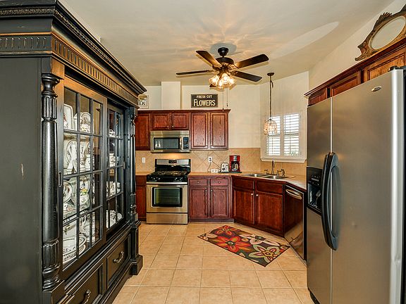 5th image of 17284 Cherry Creek Dr
