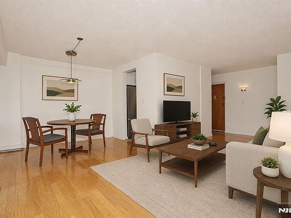 2nd image of 150 Overlook Ave APT 7A