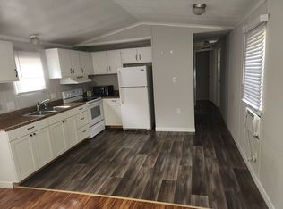 106 Brandy Ln, Kingsland, GA 31548