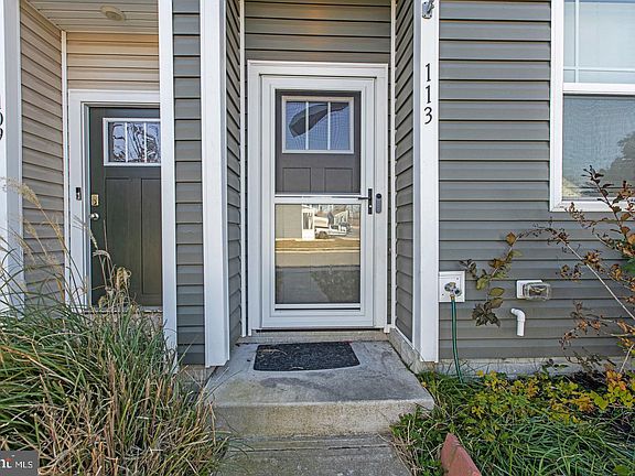 3rd image of 113 Dyer Dr