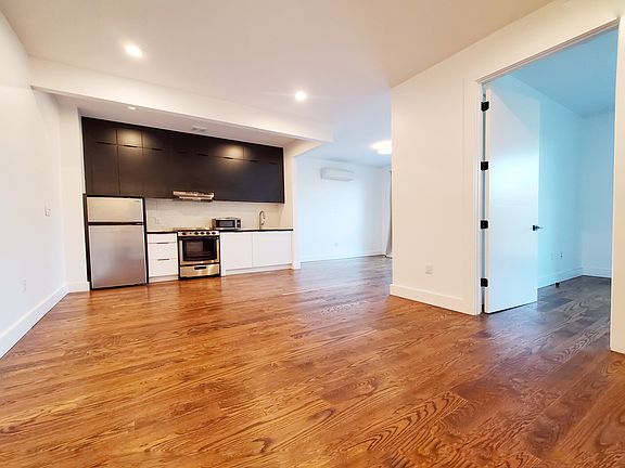 3rd image of 2907 Snyder Ave #4A
