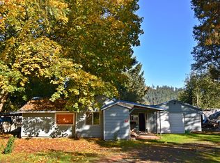 37611 River Dr, Lebanon, OR 97355