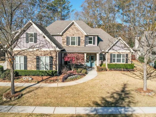 194 Lake Shore Dr, Newnan, GA 30265