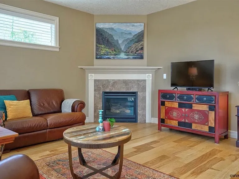2689 Broadway St NW — Photo 7