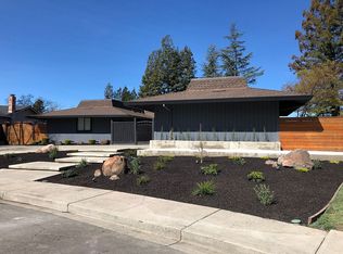 655 Thornhill Rd, Danville, CA 94526