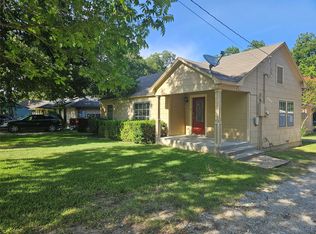726 S Lindsay St, Gainesville, TX 76240