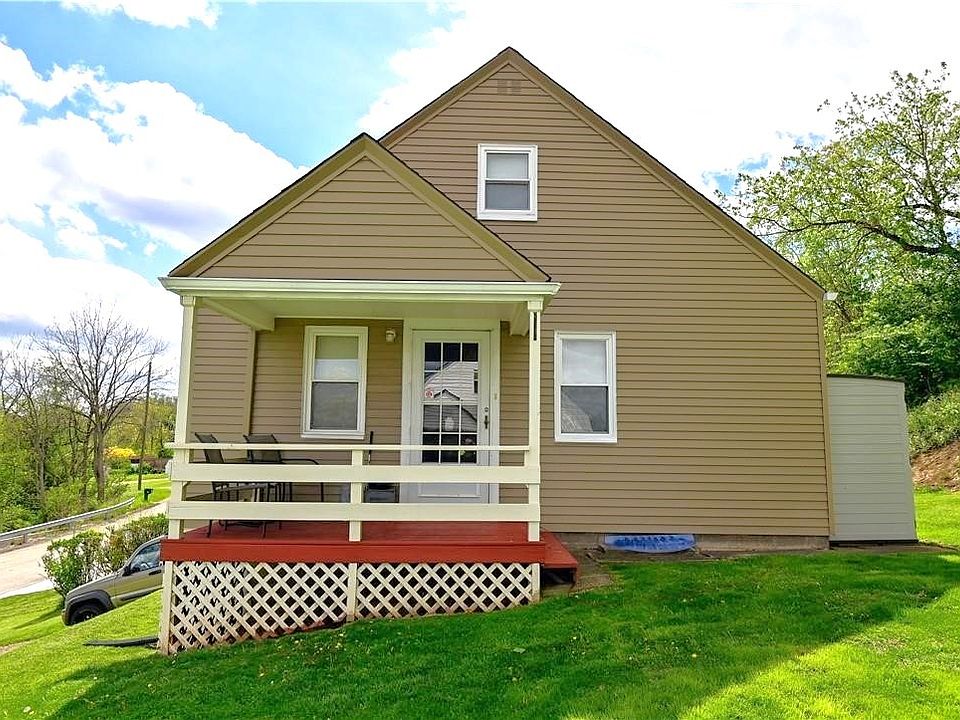 1st image of 3194 Ridgeway Dr