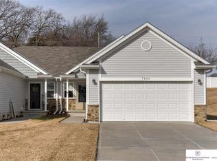7806 S 24th St, Bellevue, NE 68147