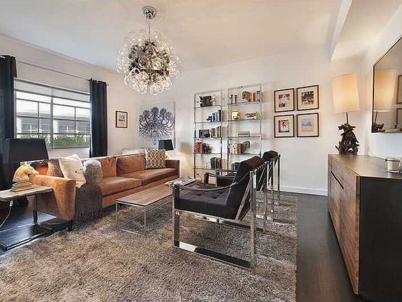 3rd image of 1525 Pennsylvania Ave APT 8