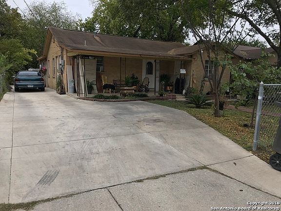 3rd image of 306 Kendalia Ave