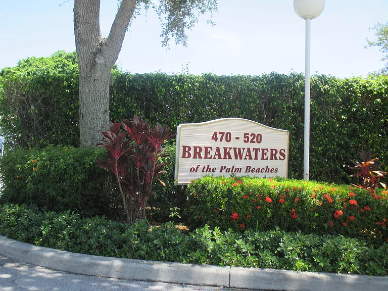470 Executive Center Dr #2K — Photo 24