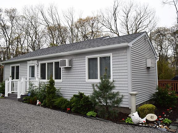 2nd image of 49 Columbine Ave