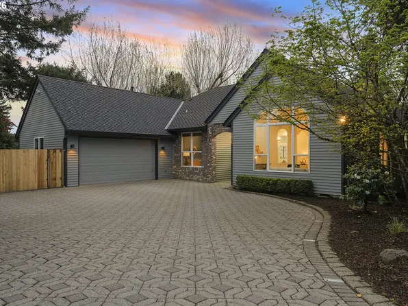 6425 Ashwood Ct, West Linn, OR 97068