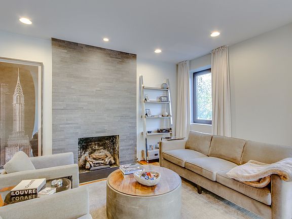 5th image of 2218 Belmont Blvd APT 101