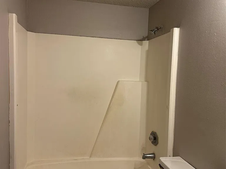 10104 Waterstone Dr — Photo 9