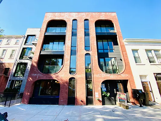 Rented by Blue Egg Realty Corp | media 35