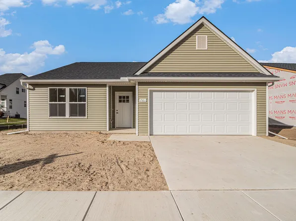 717 Jefferson Ln, Milan, MI 48160