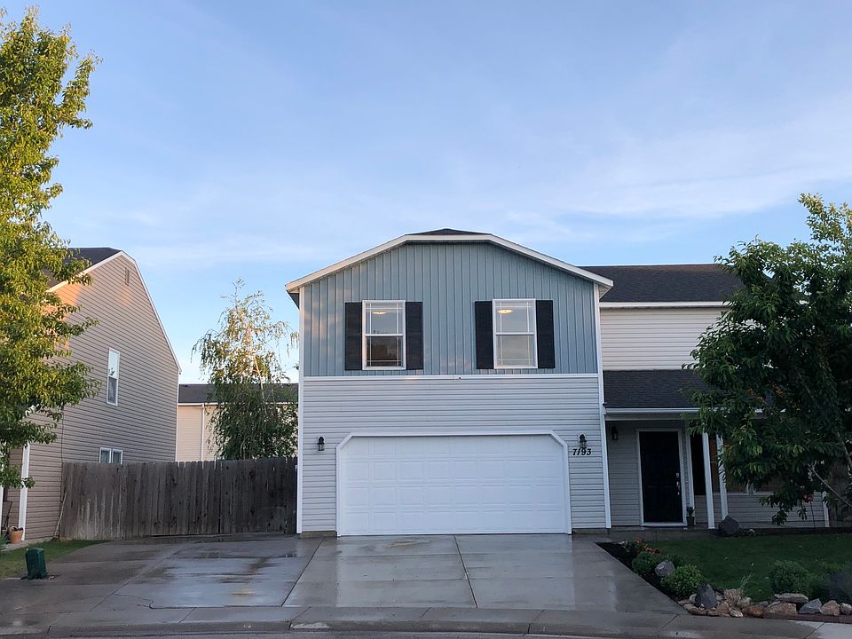 RV parking behind gates! 