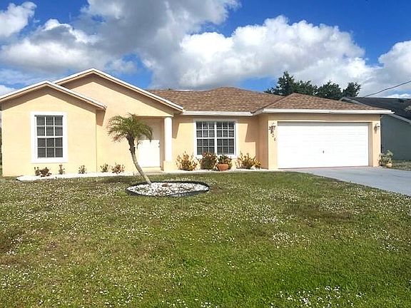 2nd image of 2906 SW Boxwood Circle