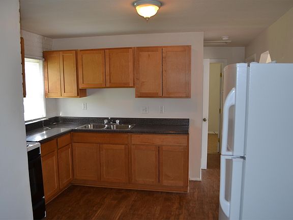 4th image of 252 Flora Dr