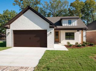 100 Bella Rosa Pl, Little Rock, AR 72223