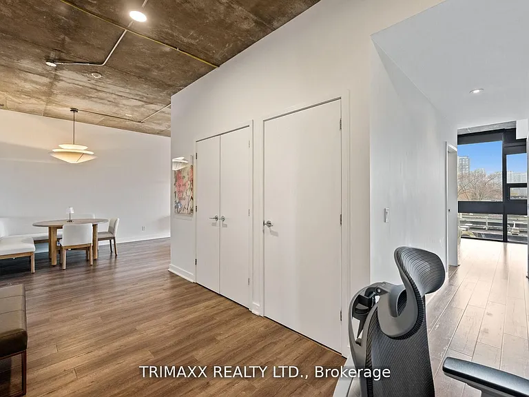 60 Bathurst St #403 — Photo 16